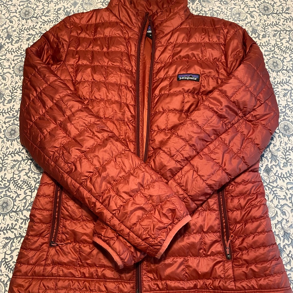 Women’s Patagonia, nano puff jacket
